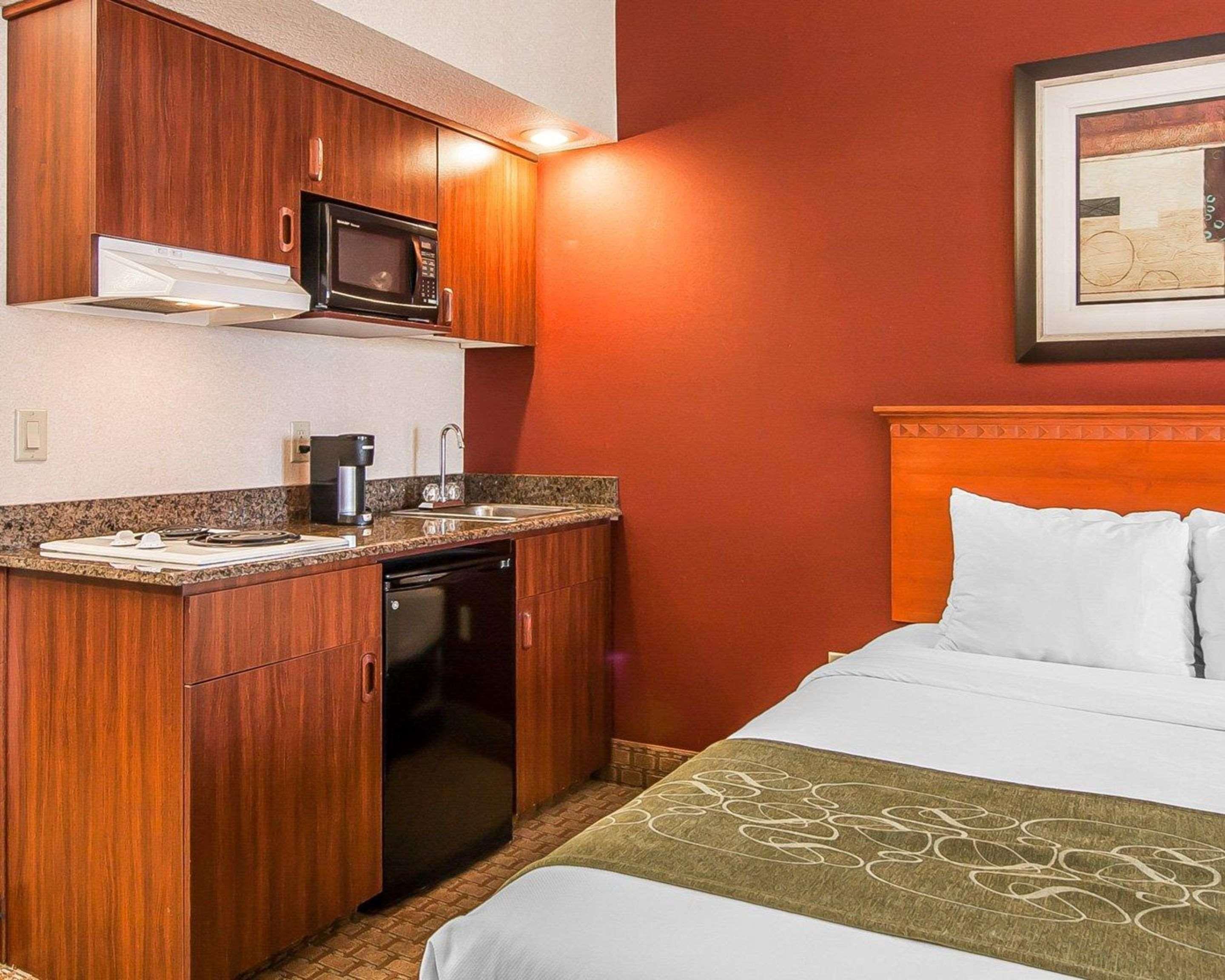 Comfort Suites Redmond Airport Extérieur photo