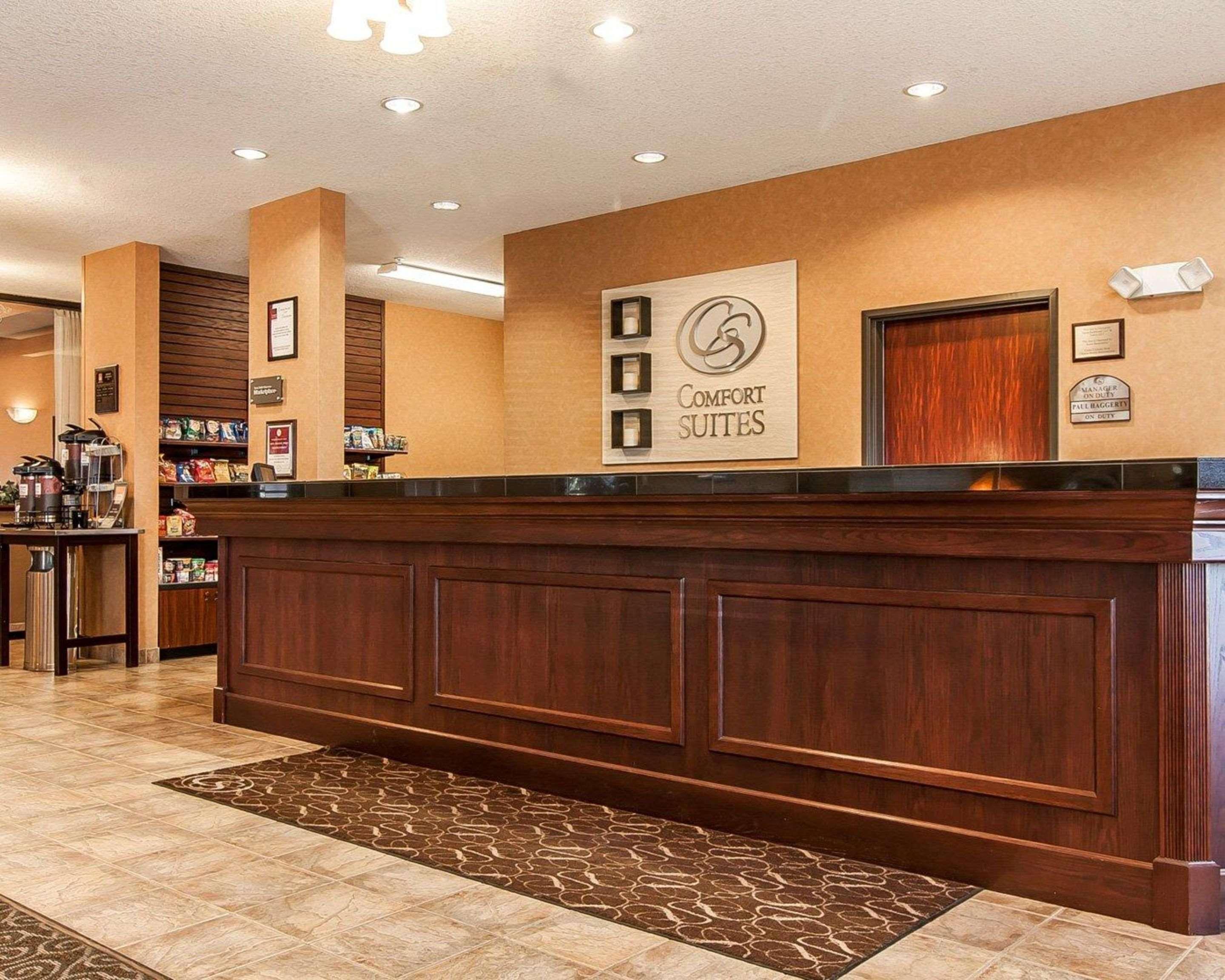 Comfort Suites Redmond Airport Extérieur photo