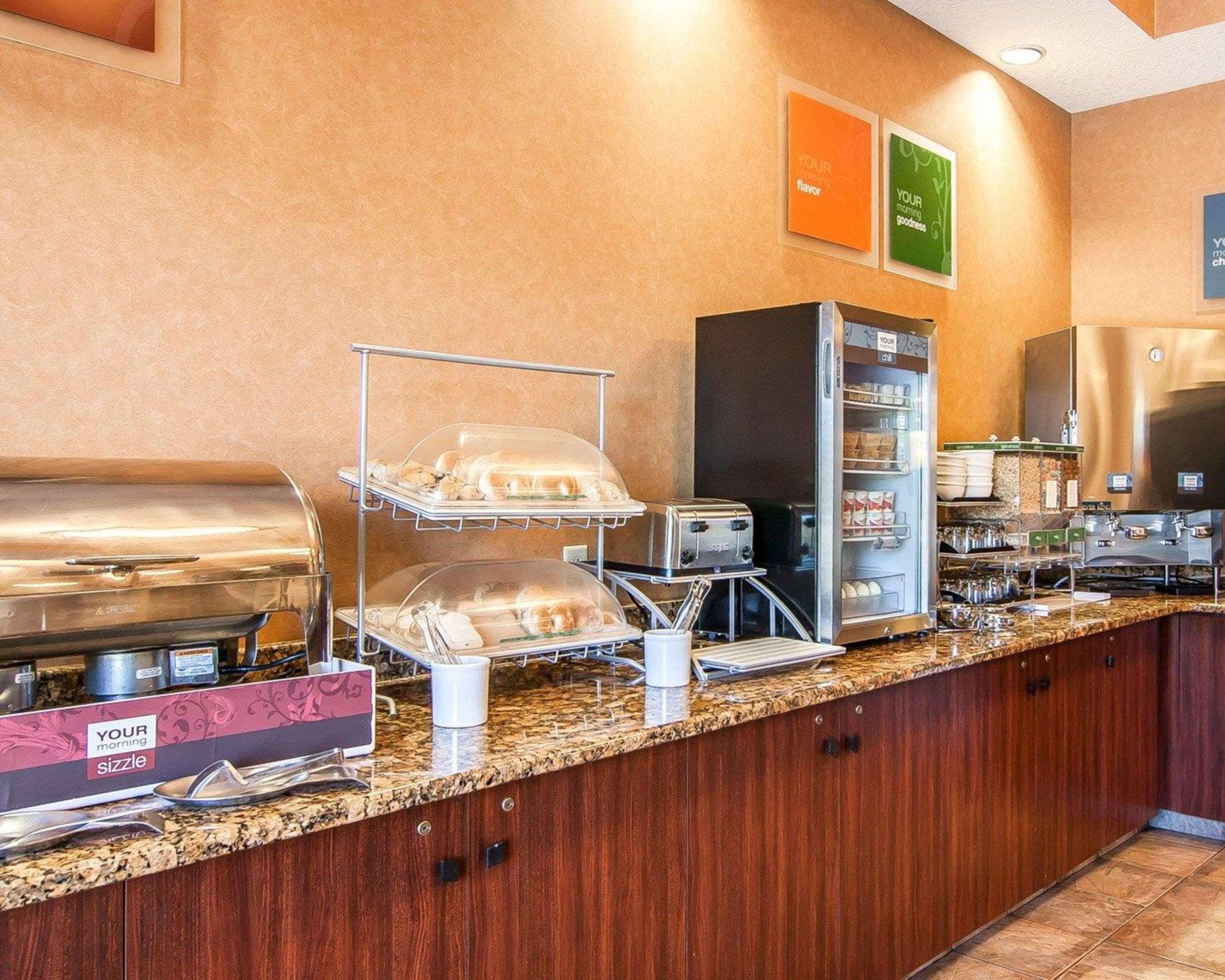 Comfort Suites Redmond Airport Extérieur photo