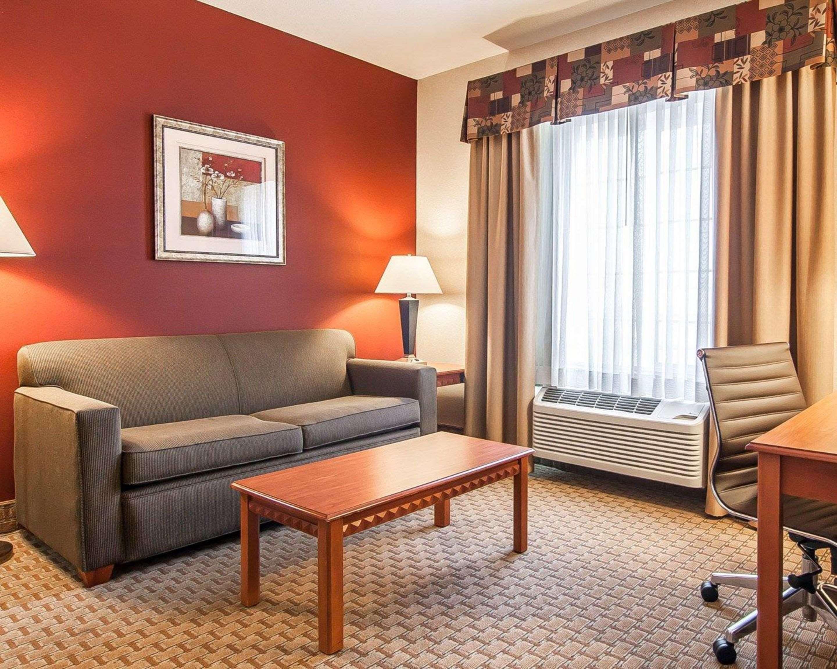 Comfort Suites Redmond Airport Extérieur photo