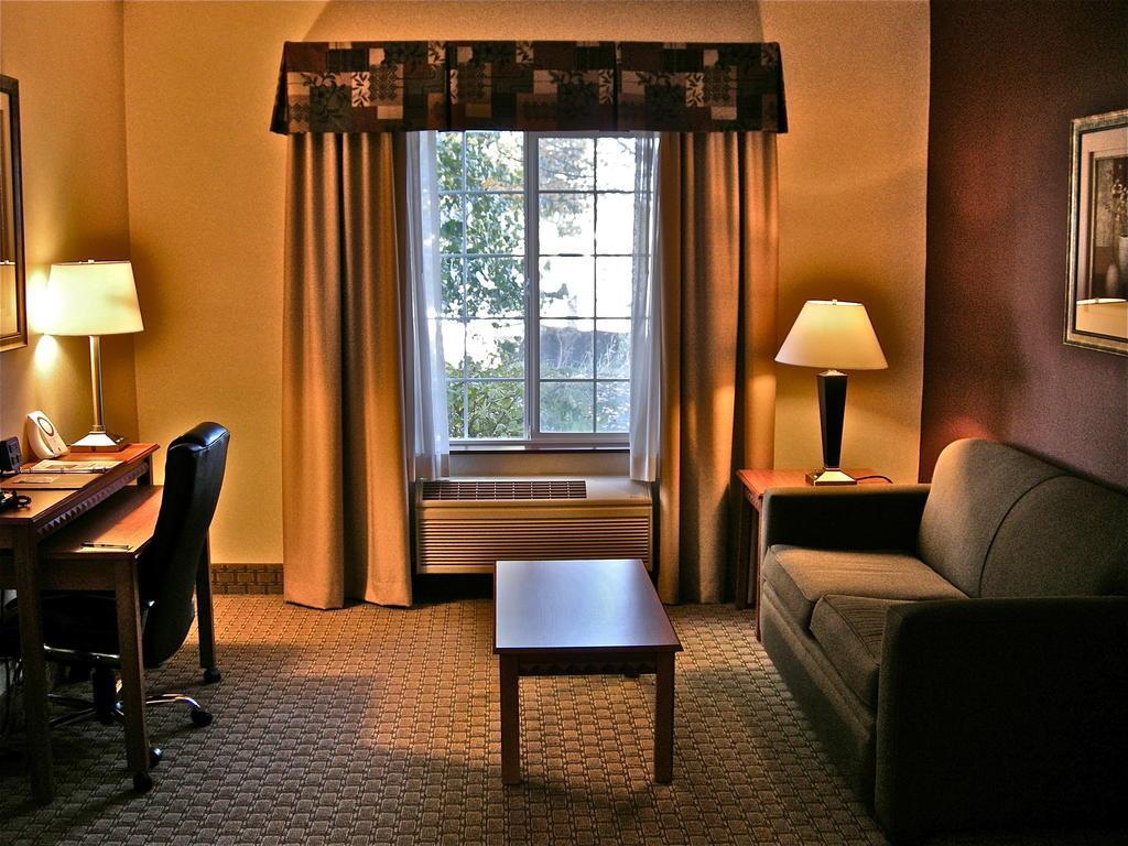 Comfort Suites Redmond Airport Extérieur photo
