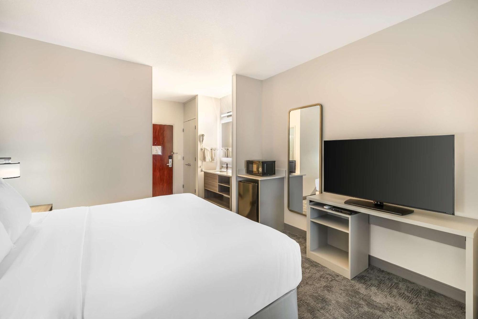 Comfort Suites Redmond Airport Extérieur photo